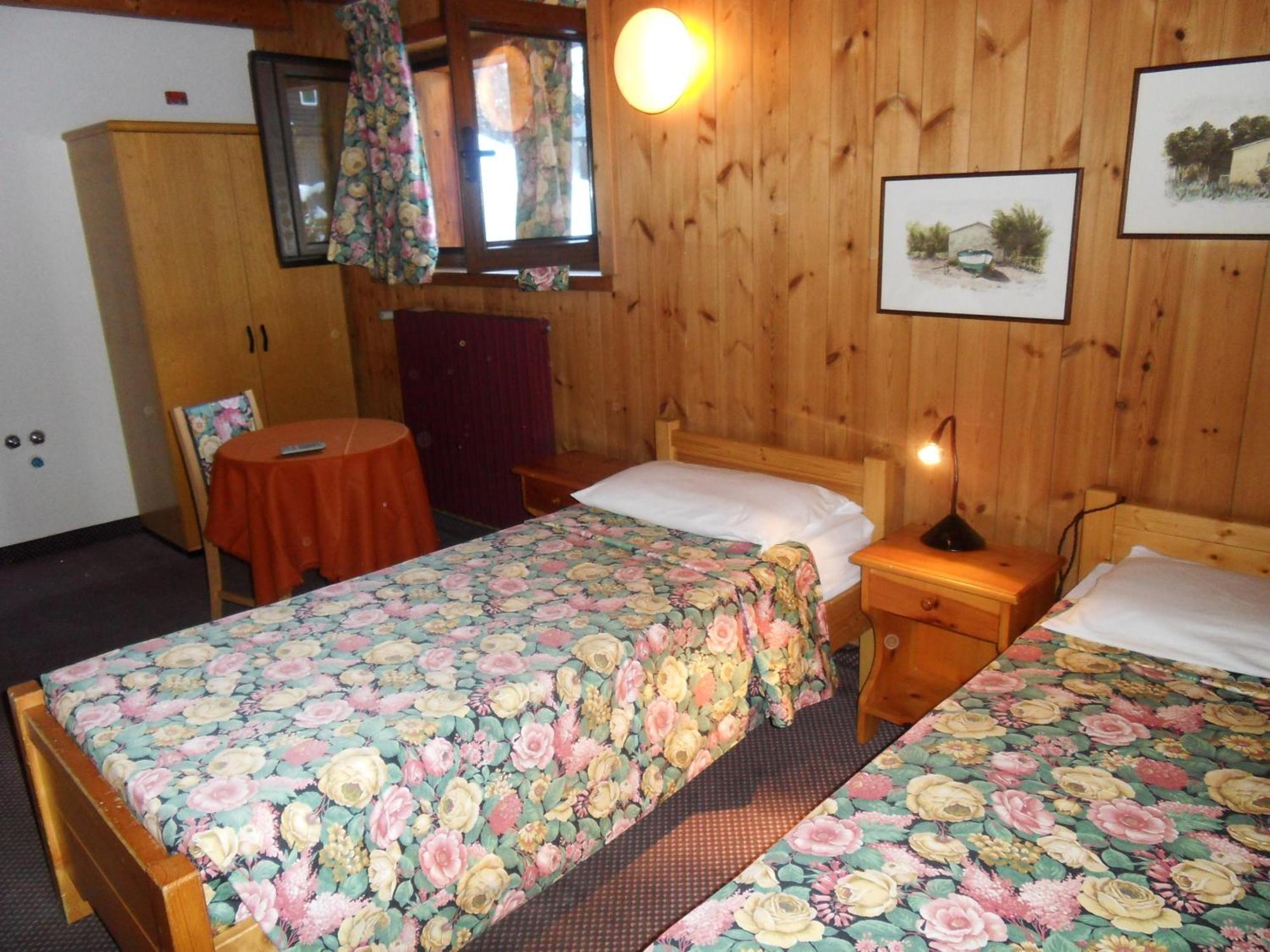 Hotel Santa Caterina Santa Caterina Valfurva Kültér fotó