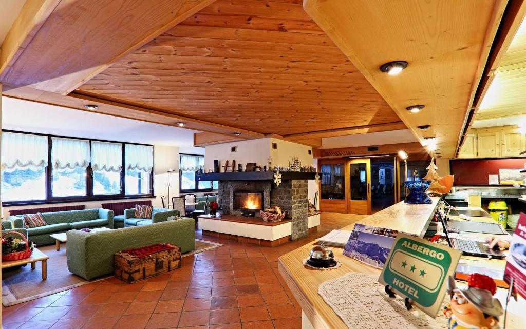 Hotel Santa Caterina Santa Caterina Valfurva Kültér fotó